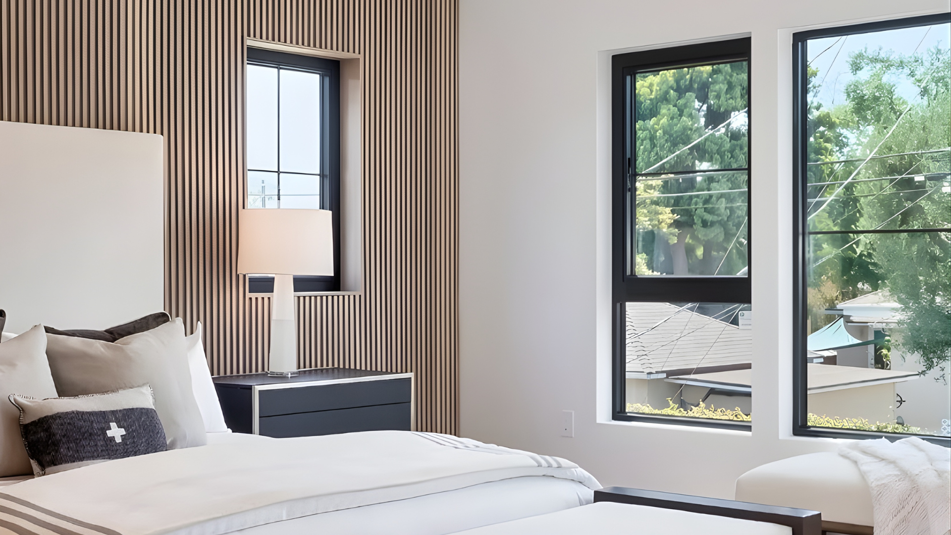 VLX 500 Single & Double Hung Window in Opa-locka, FL | Sightline Windows & Doors Opa-locka - detail 4